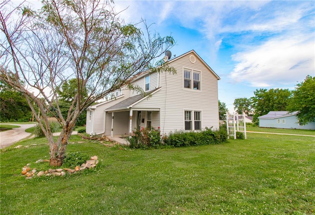 701 S Pine Street, Holden, MO 64040