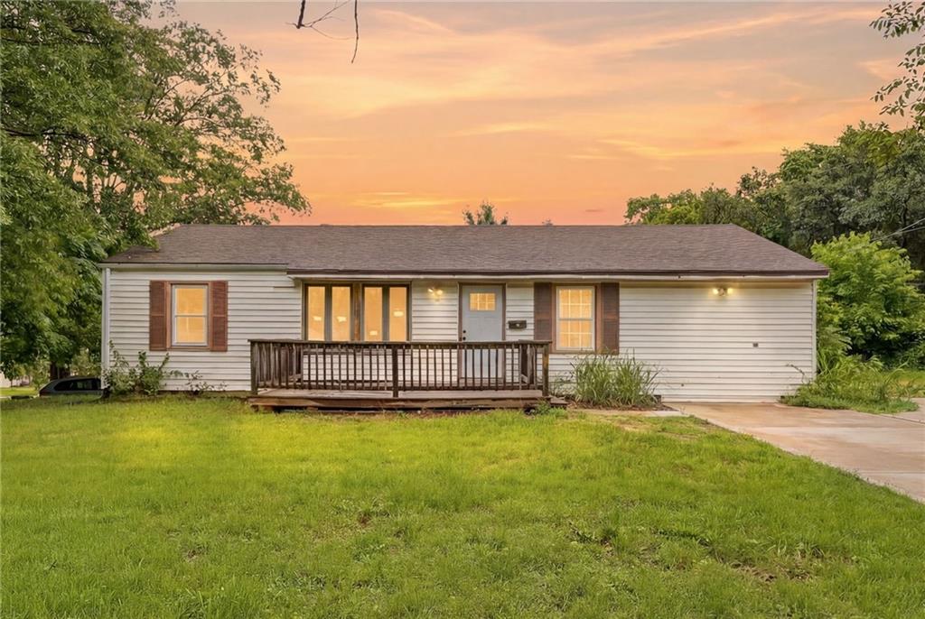 10013 Bellaire Avenue, Kansas City, MO 64134