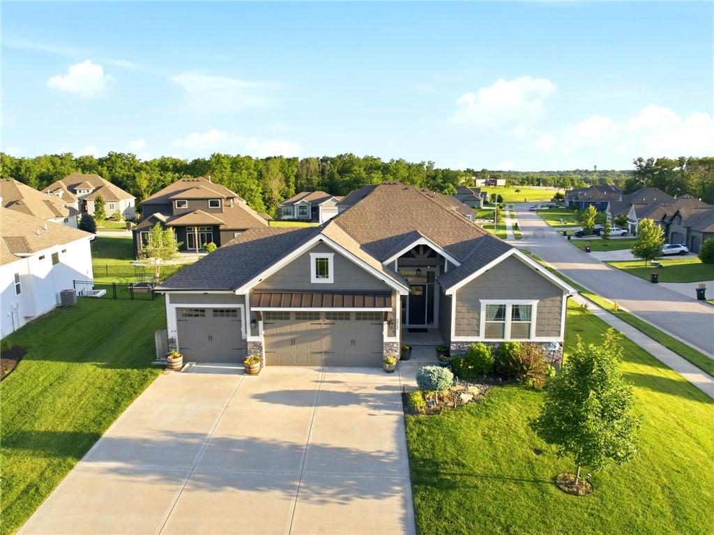 1717 SW 26th Terrace, Lee's Summit, MO 64082