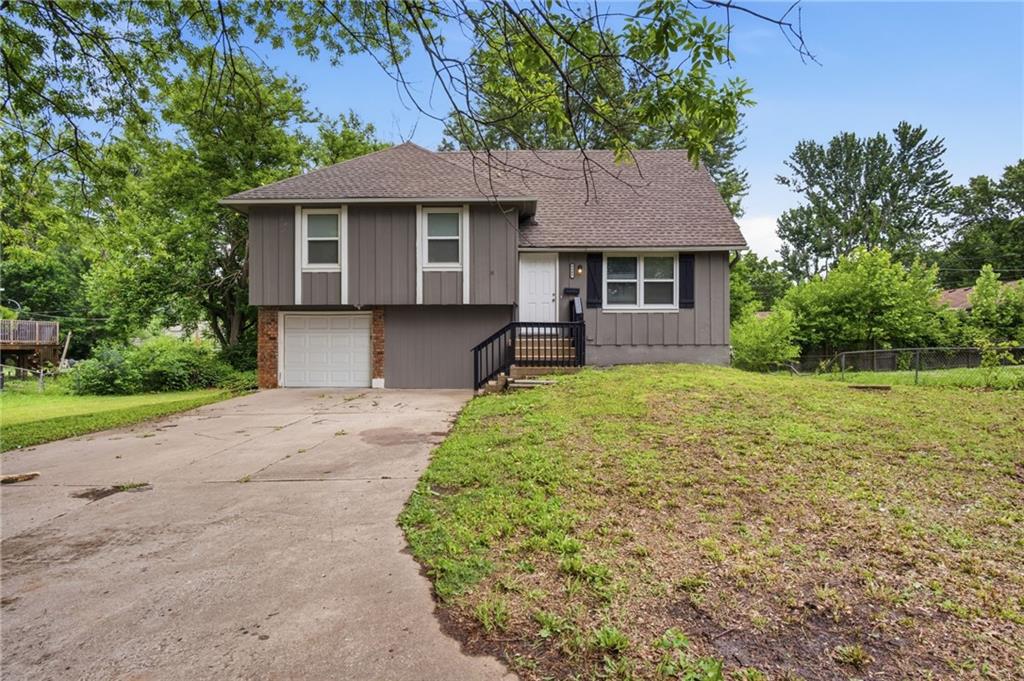 8909 Stark Avenue, Kansas City, MO 64138