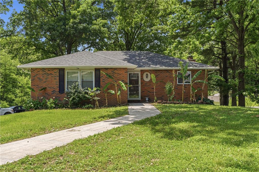 7 Country Club Terrace, Lexington, MO 64067