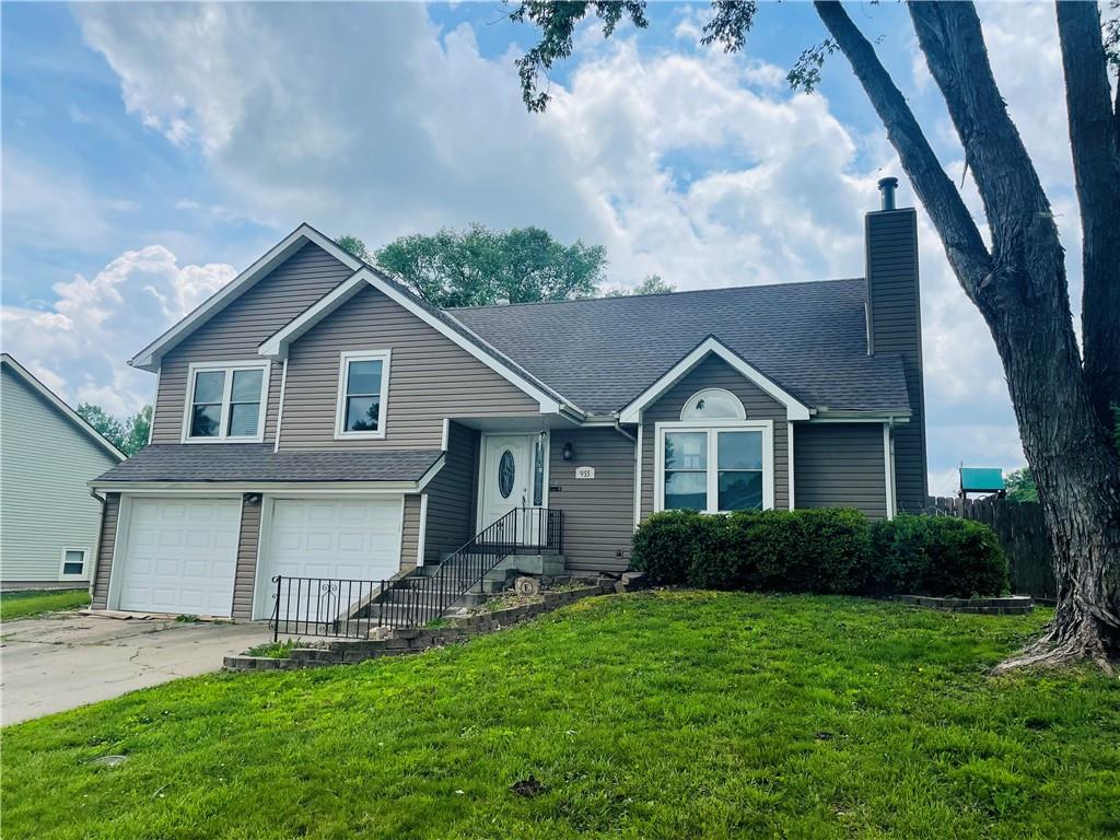 933 Park Avenue, Leavenworth, KS 66048
