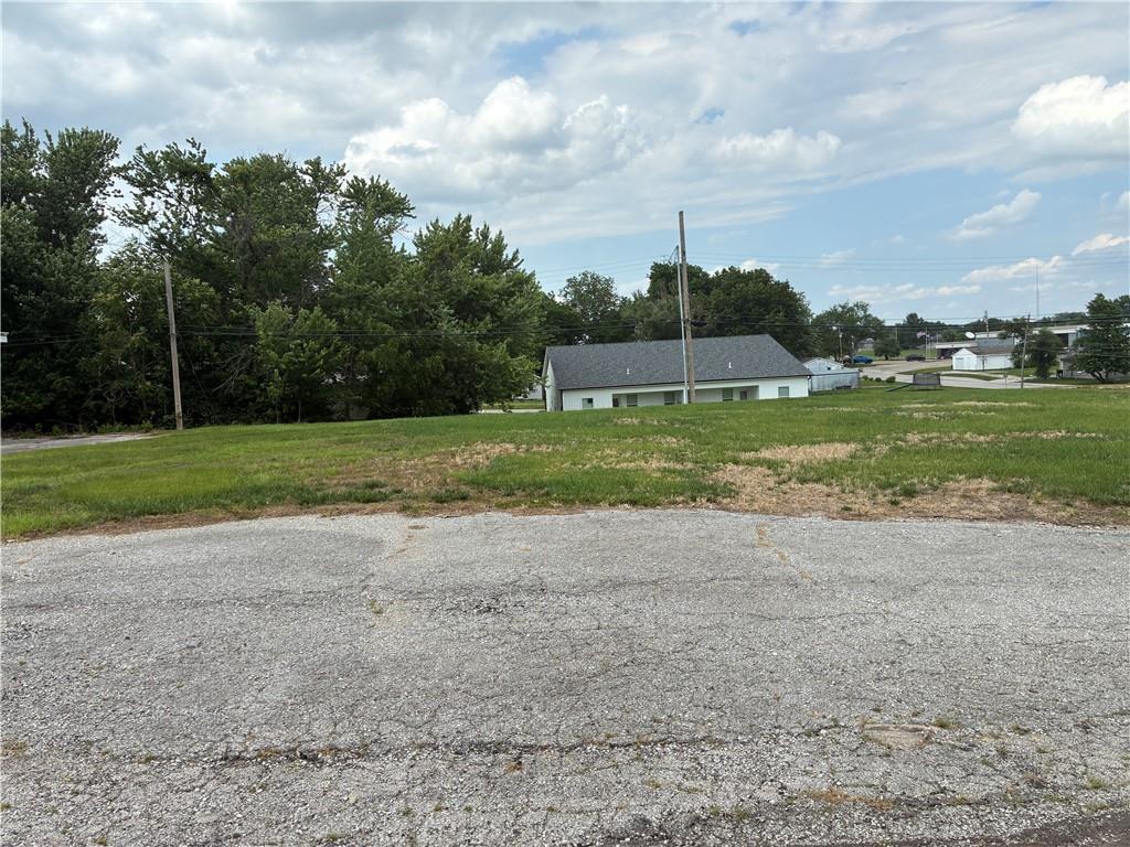 343 E 4th Street, Lawson, MO 64062