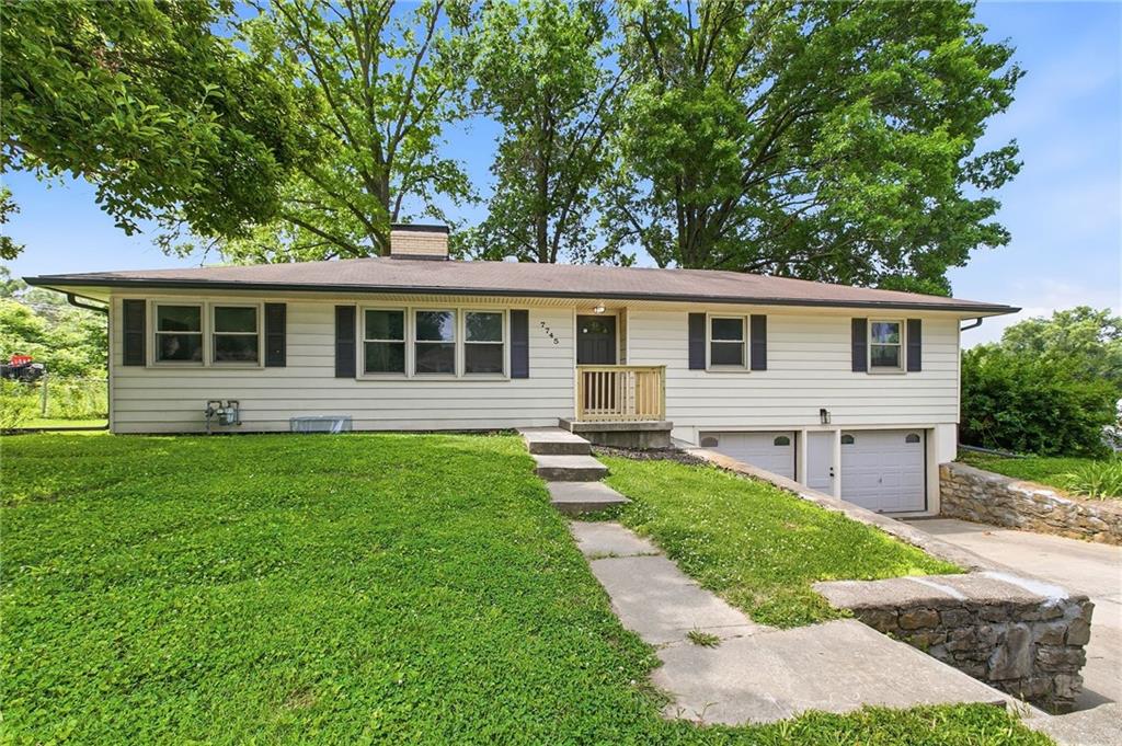 7745 Yecker Avenue, Kansas City, KS 66109