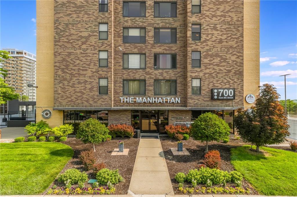 700 E 8th Street, Kansas City, MO 64106