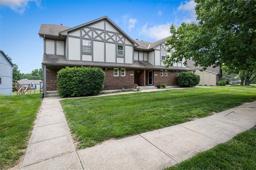 7019 N Fisk Court, Kansas City, MO 64151