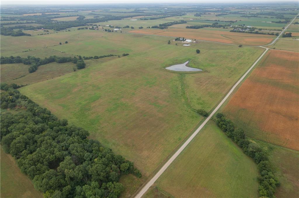 619 N V Highway, Lamar, MO 64759