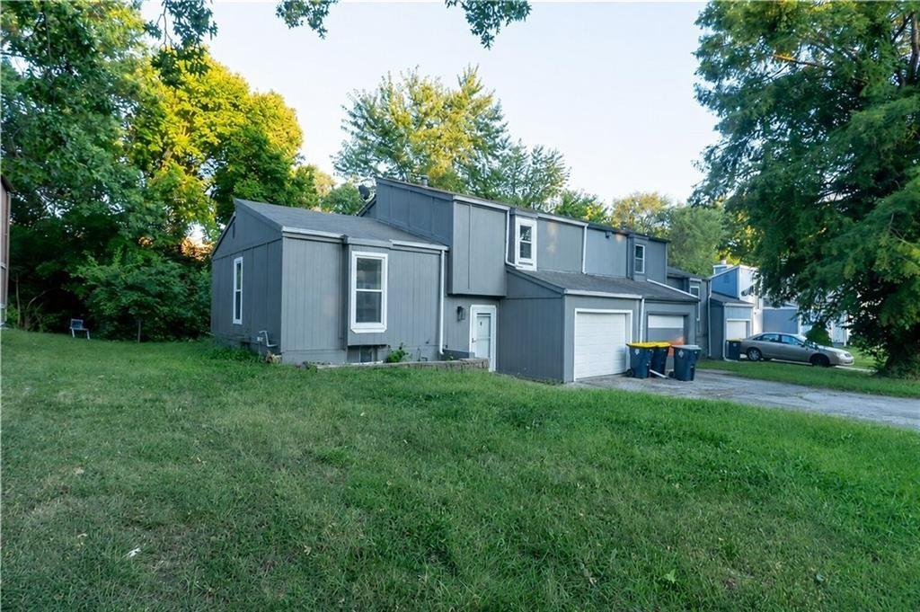 9525 Manning Avenue, Kansas City, MO 66134