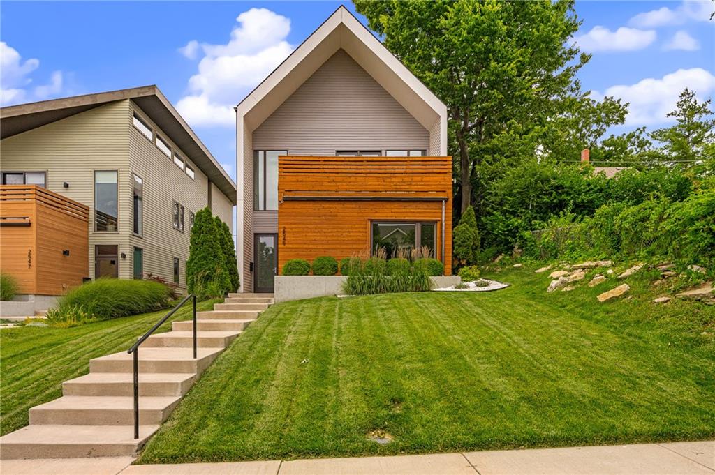 2549 Tracy Avenue, Kansas City, MO 64108