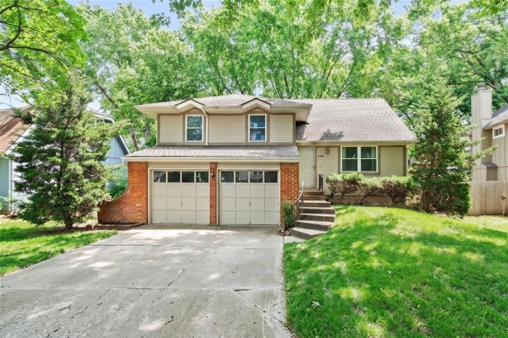 14805 S Bradley Drive, Olathe, KS 66062