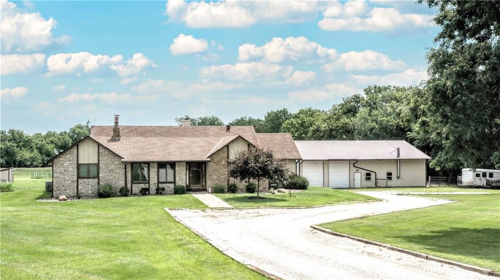 33421 Mcclellen Road, Drexel, MO 64742