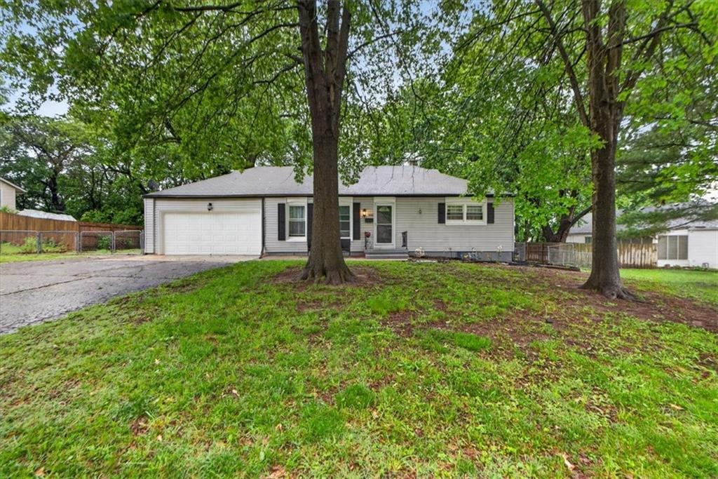 9504 Bennington Avenue, Kansas City, MO 64134