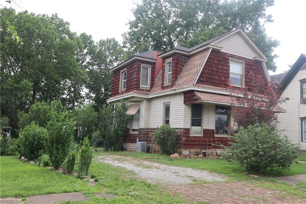 6 S Holbrook Street, Fort Scott, KS 66701