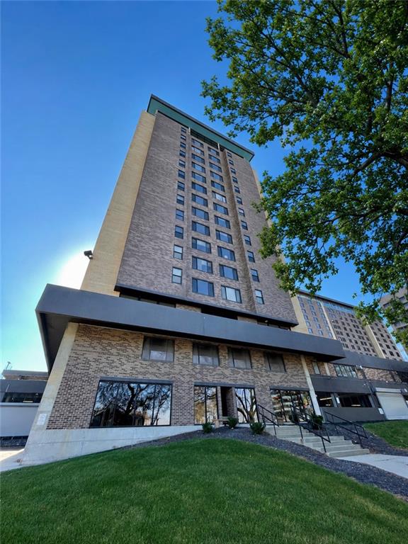 700 E 8th Street, Kansas City, MO 64106