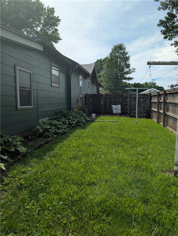 530 N Lyon Avenue, Marshall, MO 65340