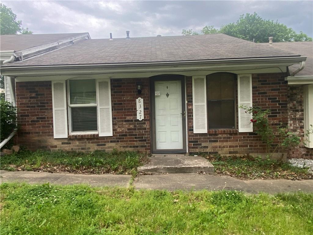 8327 NW Mace Road, Kansas City, MO 64152