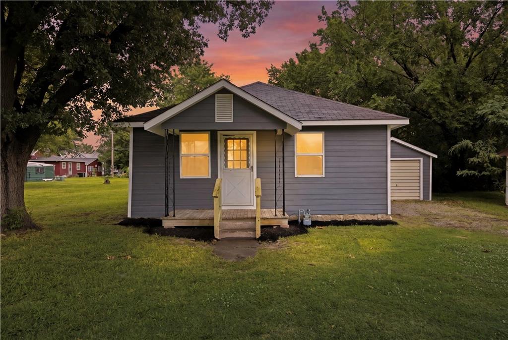 914 N 11th Street, Neodesha, KS 66757