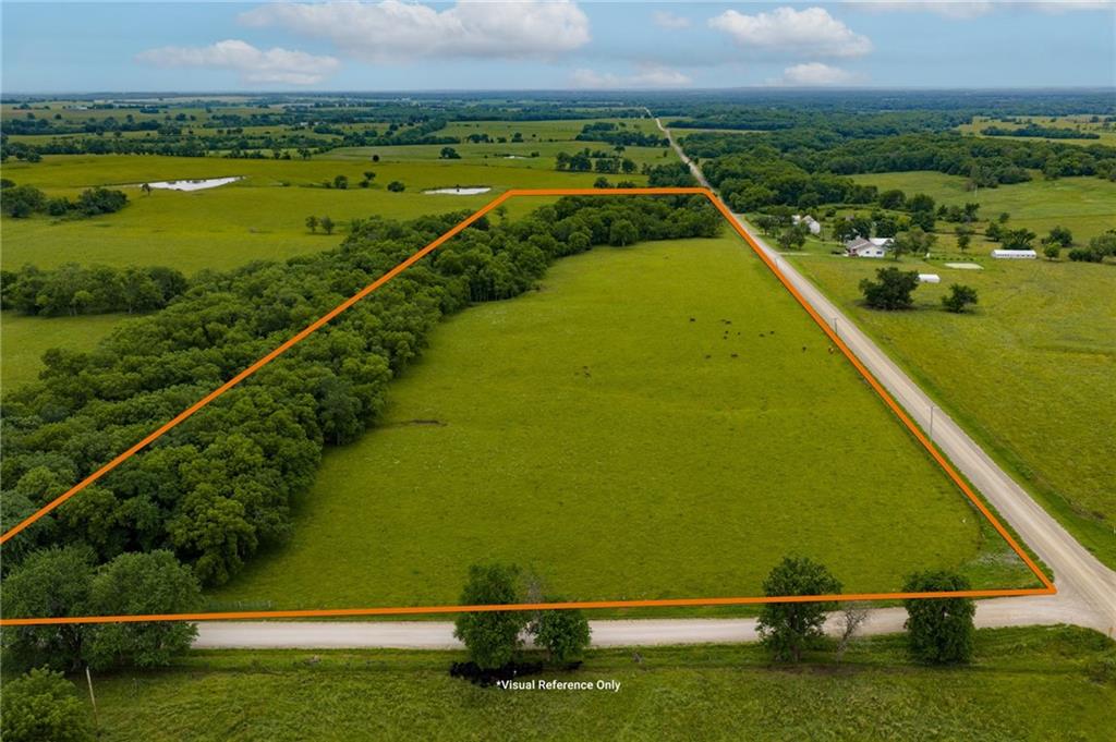 905 N 100 Road, Baldwin City, KS 66006