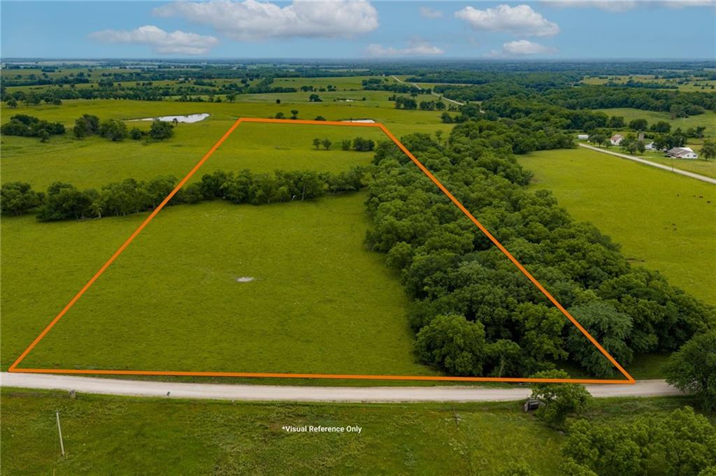 913 N 100 Road, Baldwin City, KS 66006