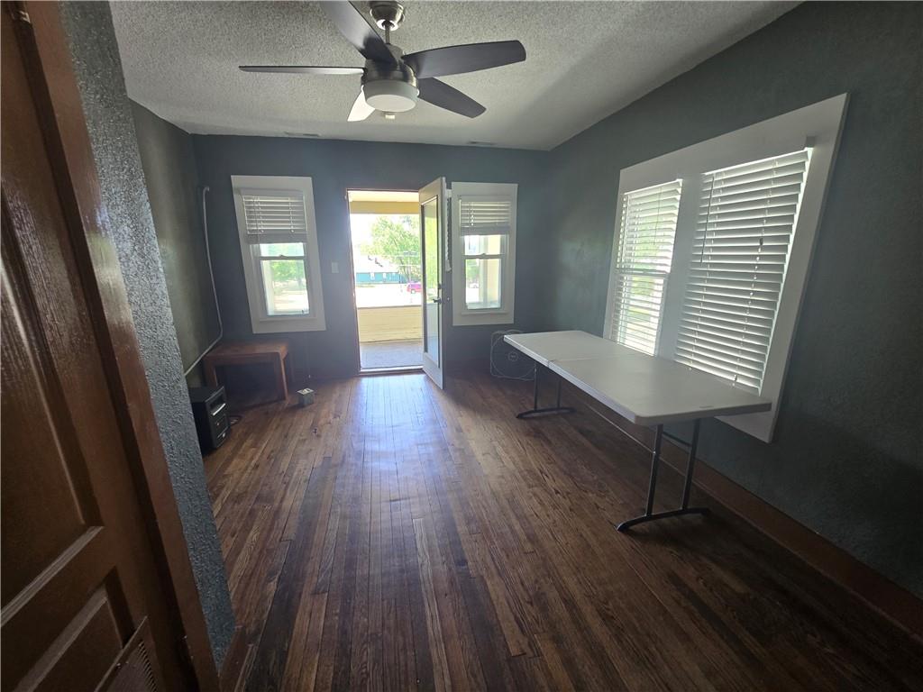 1118 E 45th Street, Kansas City, MO 64110