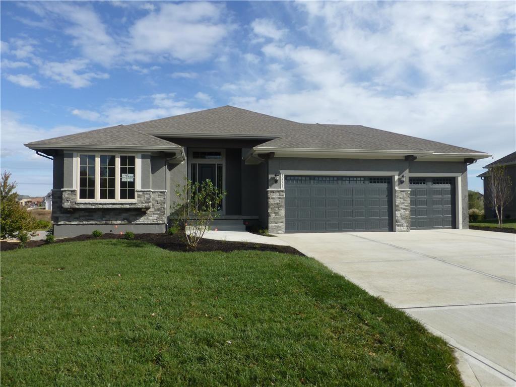 12496 S Barth Road, Olathe, KS 66061