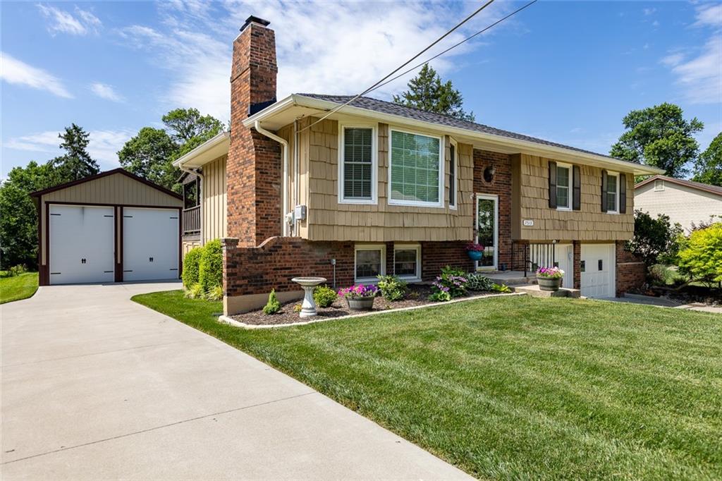 7513 W High Drive, Pleasant Valley, MO 64068