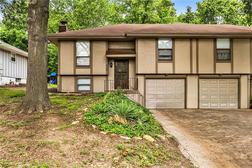 8120-8122 N Stoddard Avenue, Kansas City, MO 64152