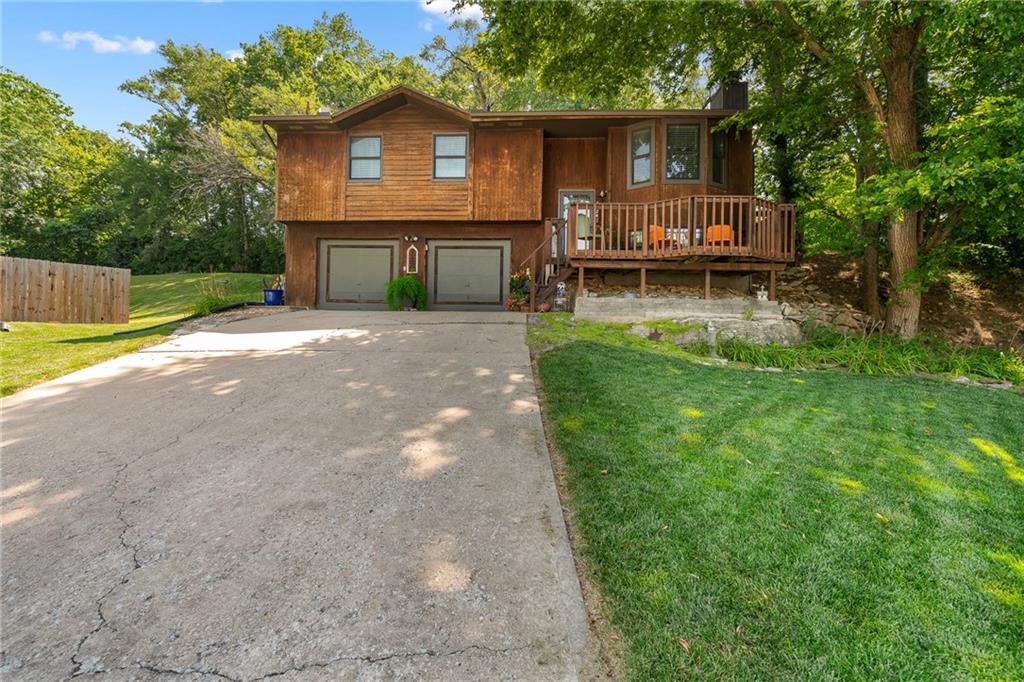 5724 Miami Avenue, Kansas City, KS 66106