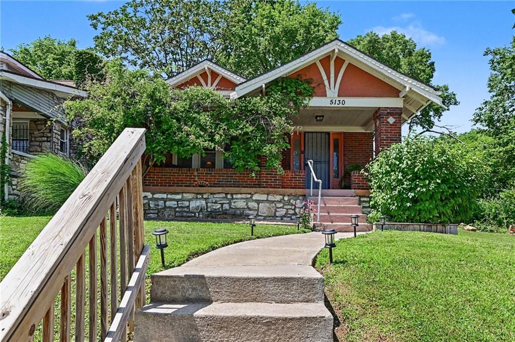 5130 Brookwood Avenue, Kansas City, MO 64110