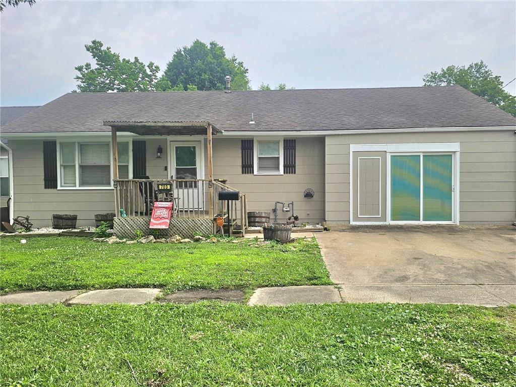 703 W Benton Street, Windsor, MO 64360