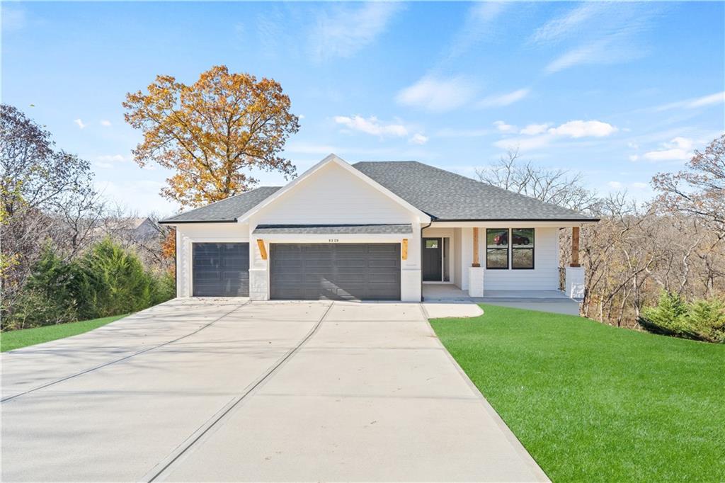 25995 W 140th Street, Olathe, KS 66061