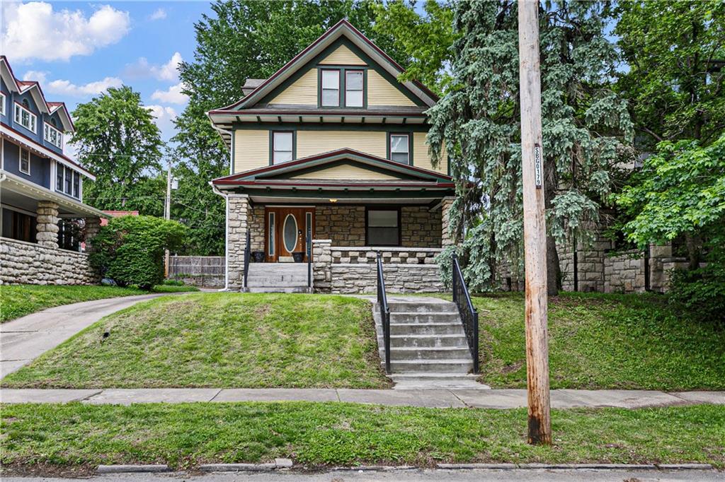 3527 Kenwood Avenue, Kansas City, MO 64109