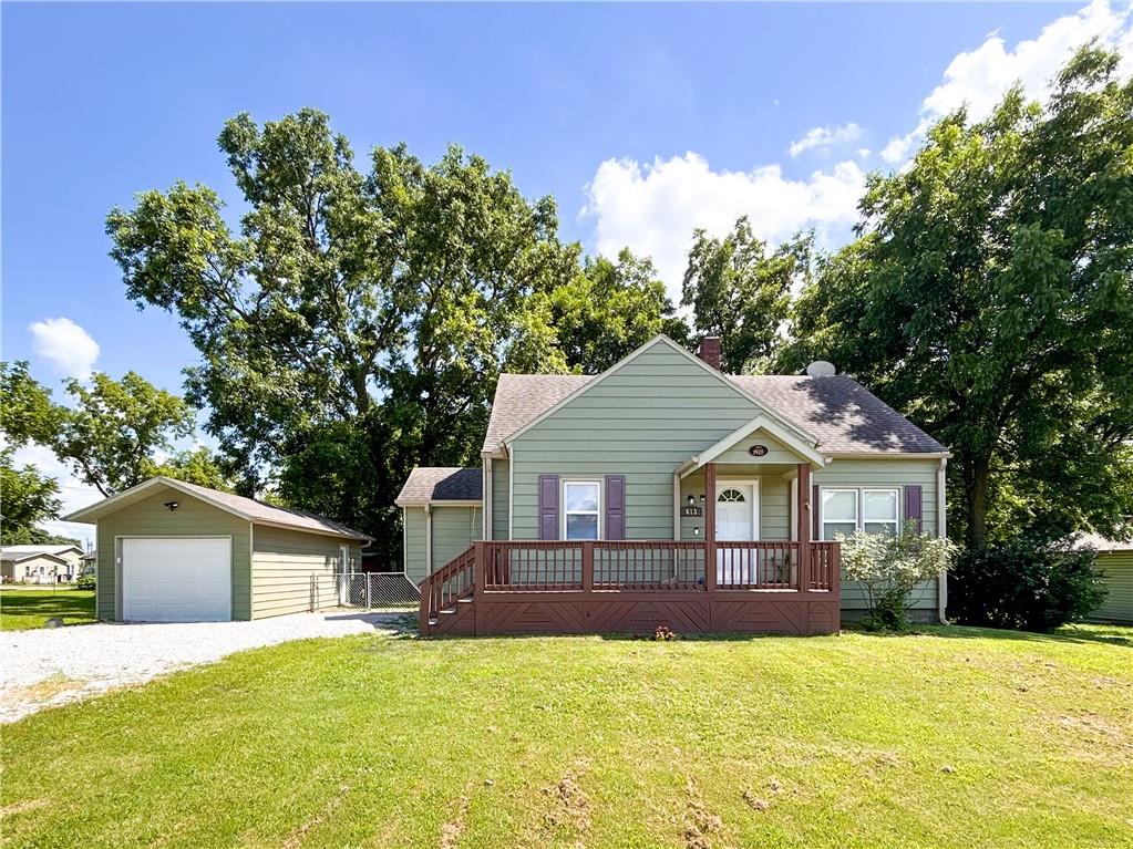 613 E Market Street, Lacygne, KS 66040