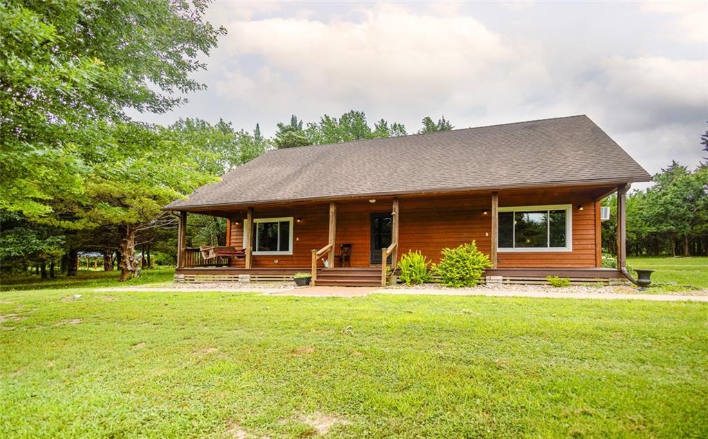 28784 E 1300 Road, Garnett, KS 66032