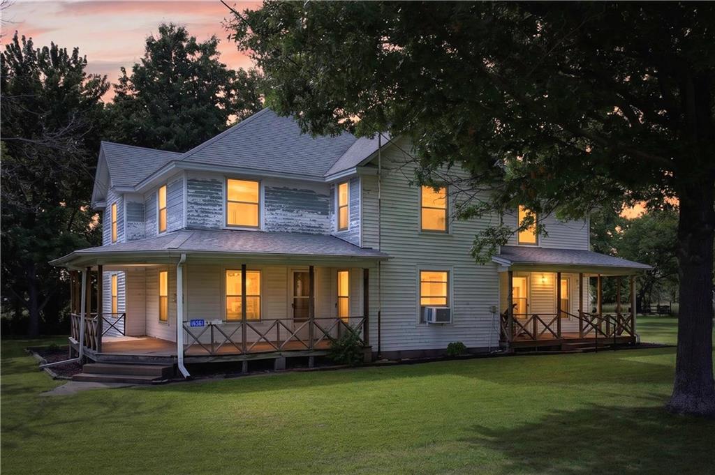 406 N Center Avenue, Parker, KS 66072