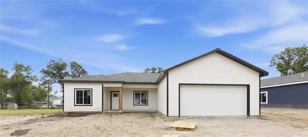 920 5th Street Terrace, Osawatomie, KS 66064