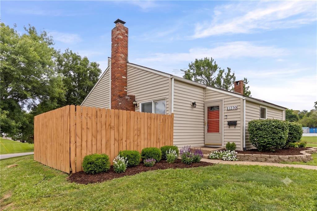 11230 College Avenue, Kansas City, MO 64137