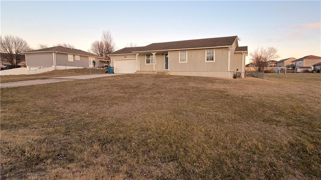 73 NW 291st Road, Centerview, MO 64019