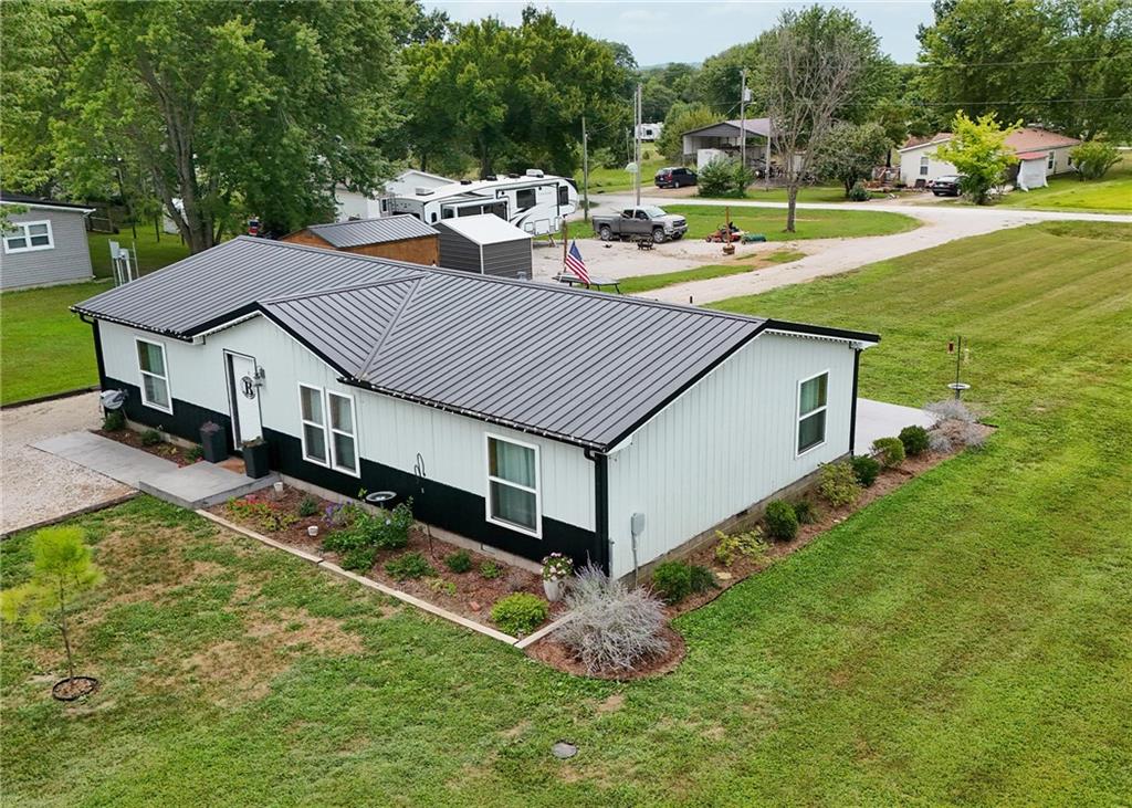 21 Buckskin Drive, Linn Valley, KS 66040