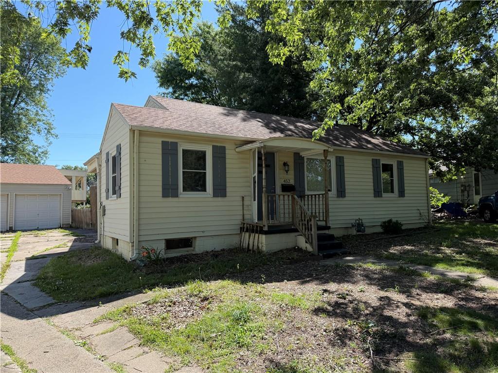 452 Fieldcrest Drive, Pittsburg, KS 66762
