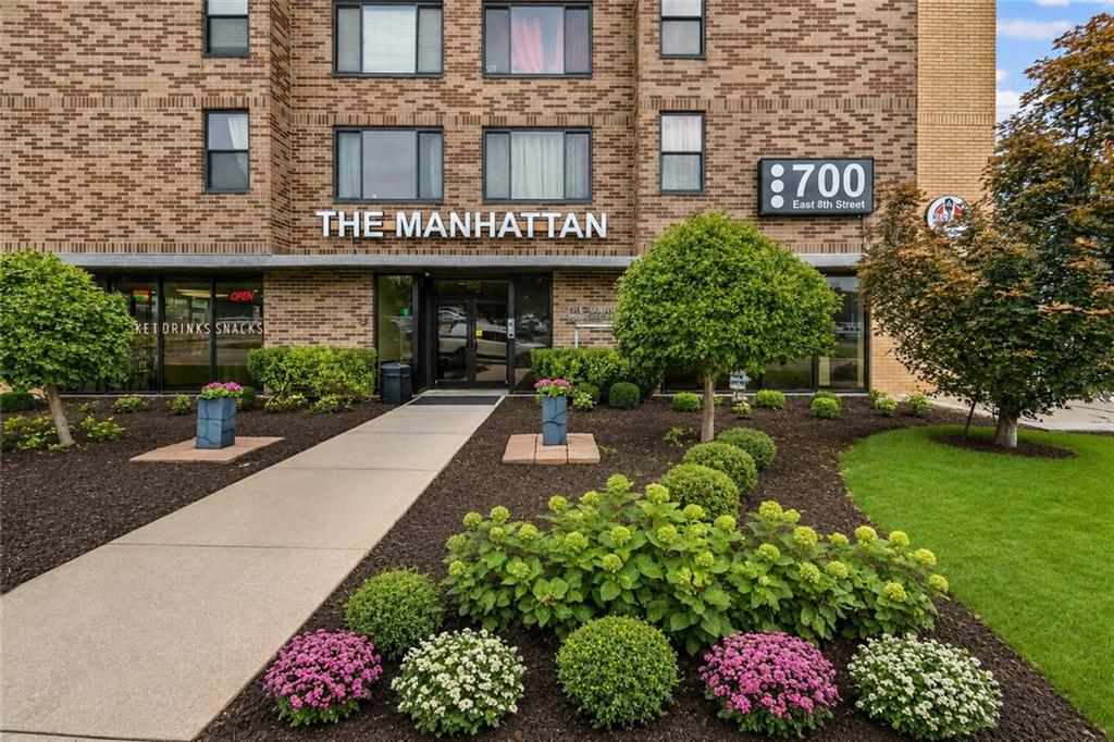 700 E 8th Street, Kansas City, MO 64106