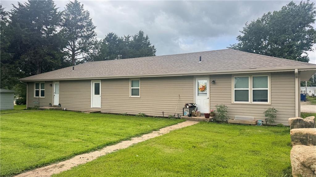 505 N Elmira Street, Highland, KS 66035