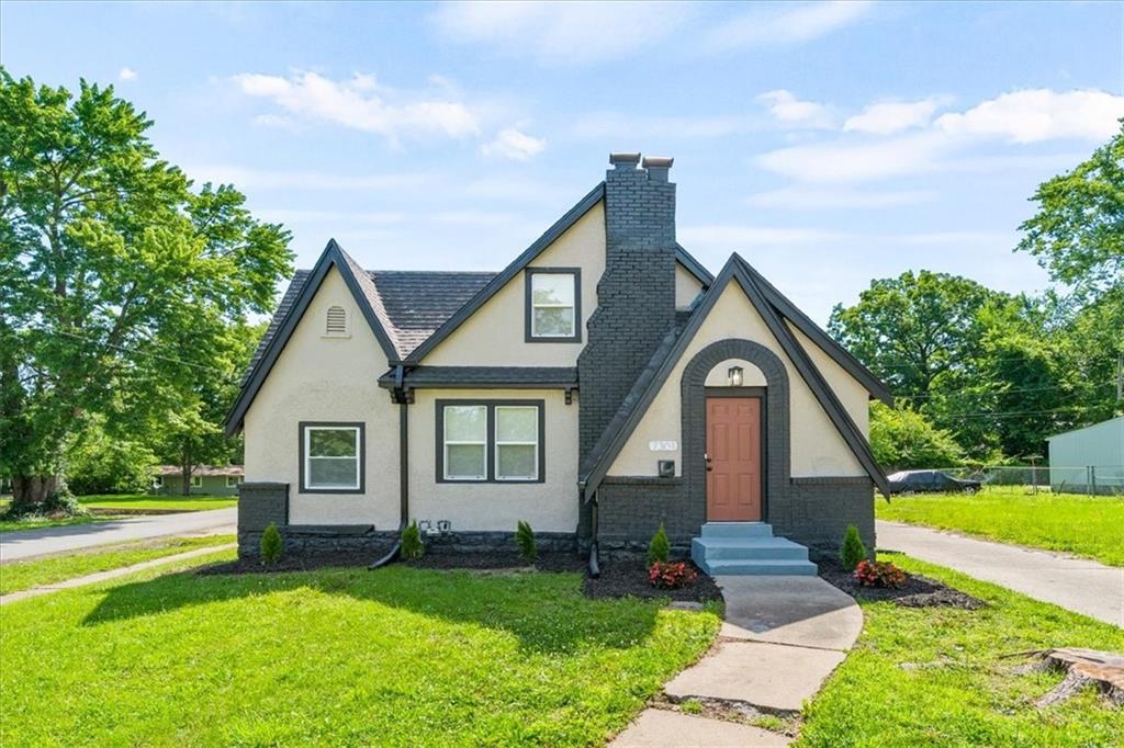 7301 Lydia Avenue, Kansas City, MO 64131