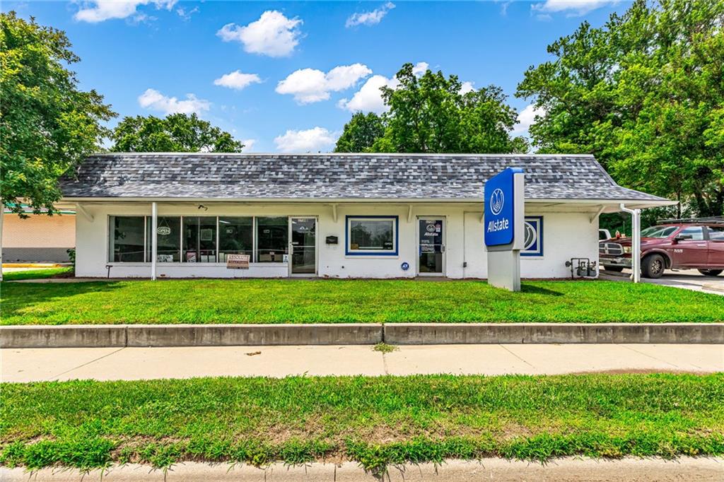1734 S 4Th Street, Leavenworth, KS 66048
