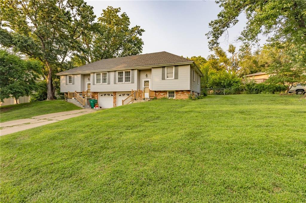 4540 Melody Lane, Kansas City, KS 66106