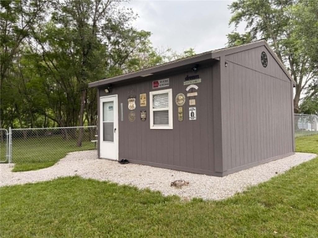 1600 Dogwood Road, Odessa, MO 64076