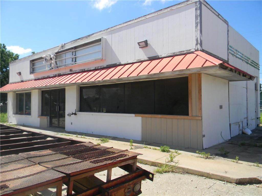 201 W Mary Street, Yates Center, KS 66783