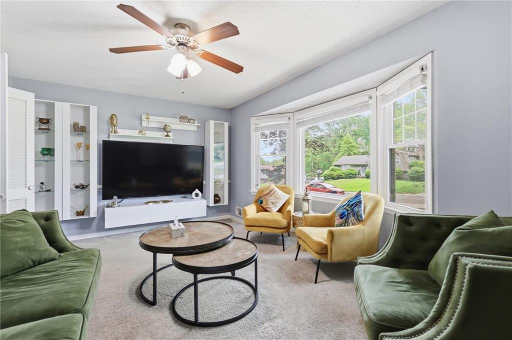 6316 Hedges Avenue, Raytown, MO 64133