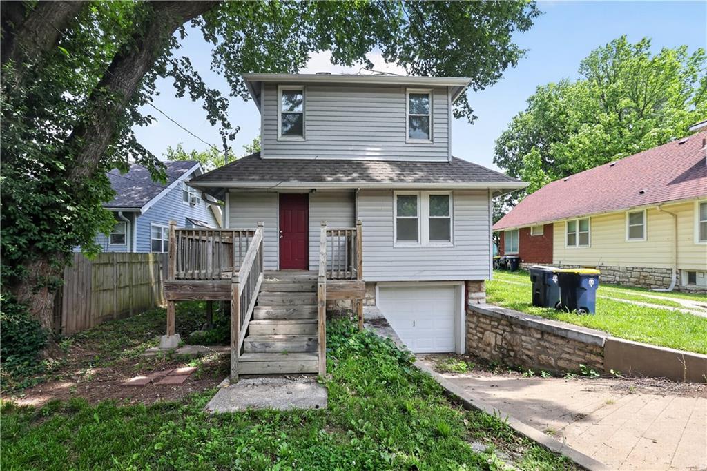 2211 E 68TH Terrace, Kansas City, MO 64132