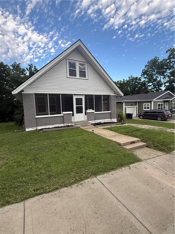 4915 Olive Street, Kansas City, MO 64130